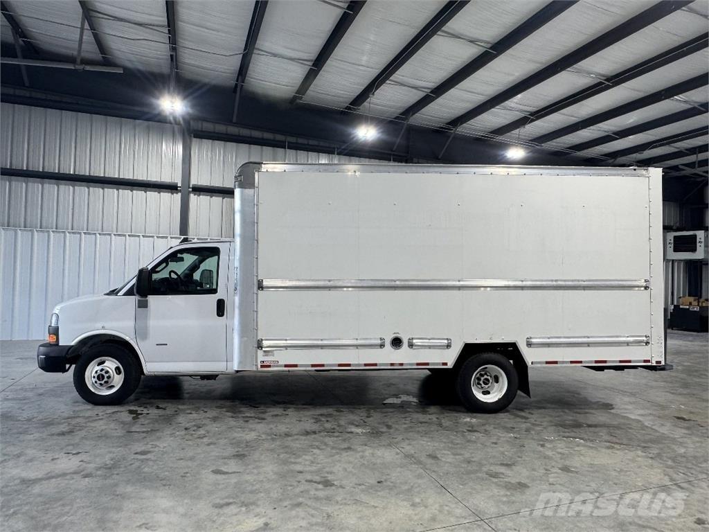 GMC G33903 Furgoonautod