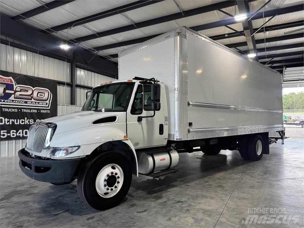 International 4300 Furgoonautod