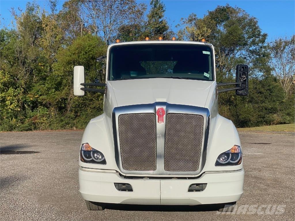 Kenworth T680 Sadulveokid