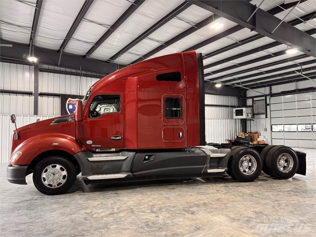 Kenworth T680 Sadulveokid