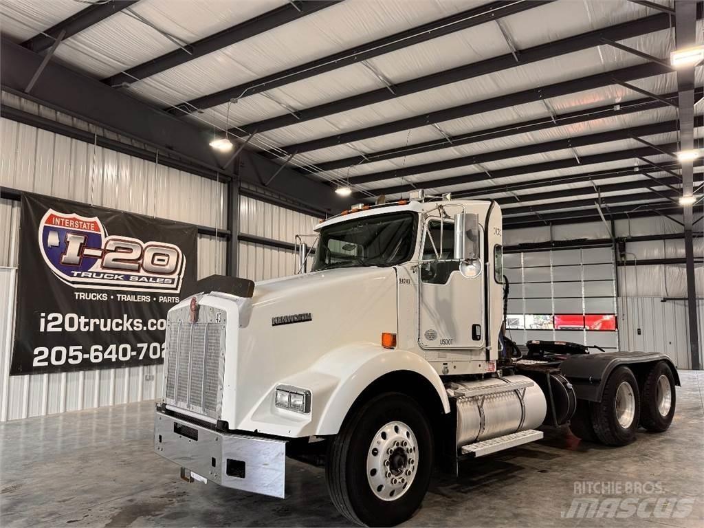 Kenworth T800 Sadulveokid