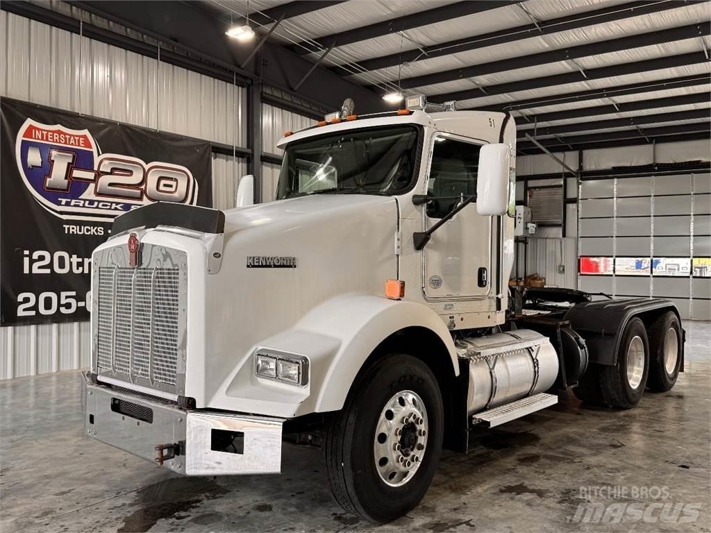 Kenworth T800 Sadulveokid