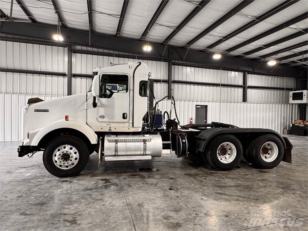 Kenworth T800 Sadulveokid