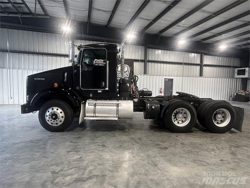 Kenworth T800 Sadulveokid