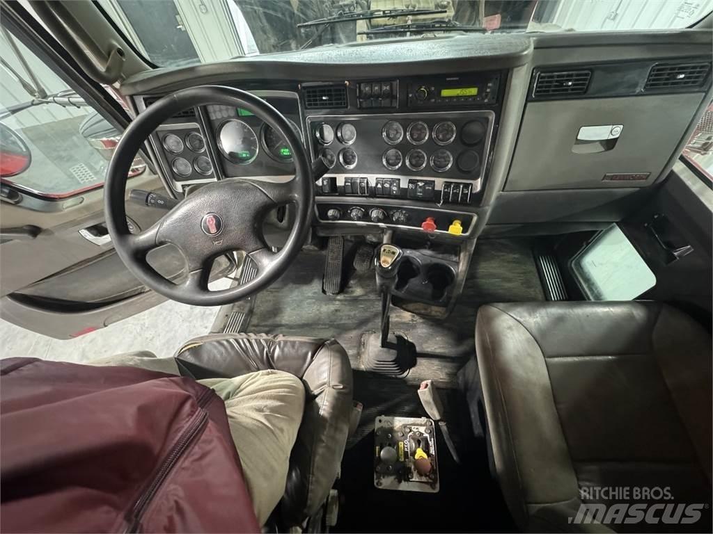 Kenworth W900 Sadulveokid