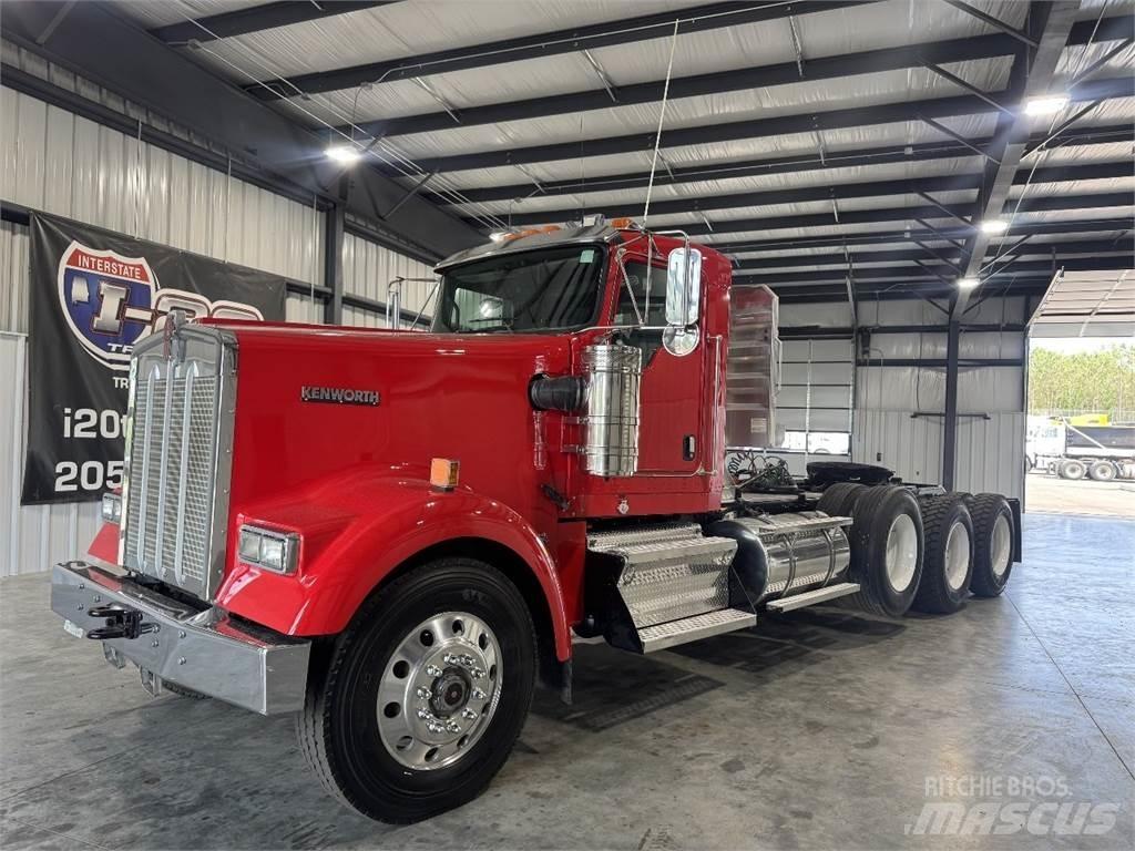 Kenworth W900 Sadulveokid