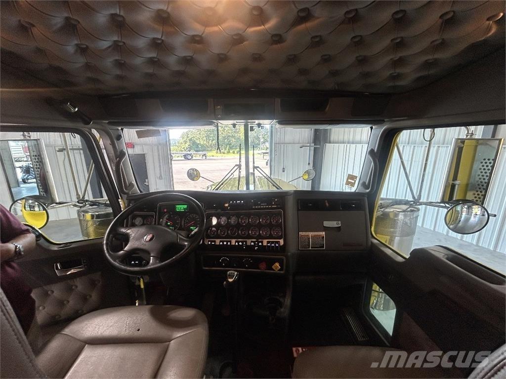 Kenworth W900L Sadulveokid