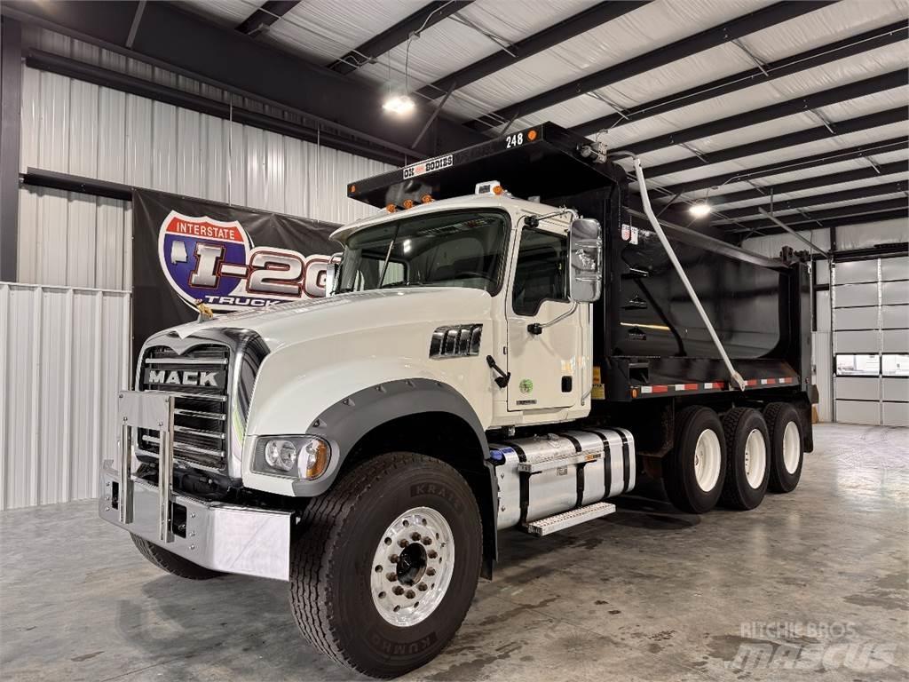 Mack GR64F Gold Dog Kallurid