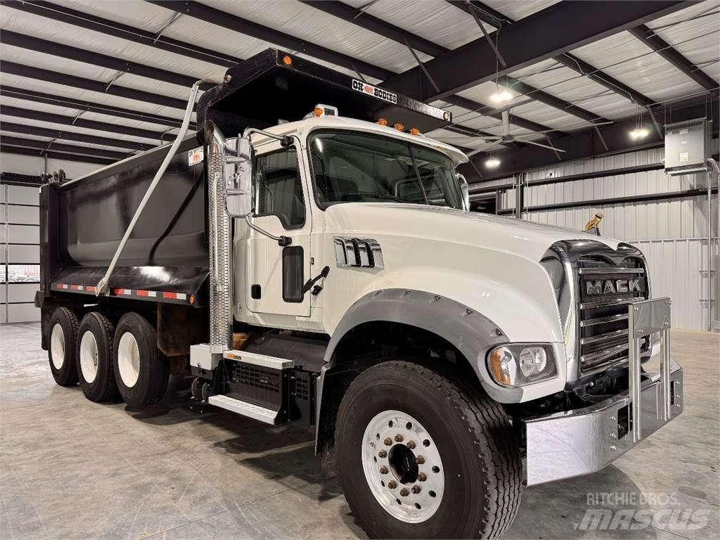 Mack GR64F Gold Dog Kallurid