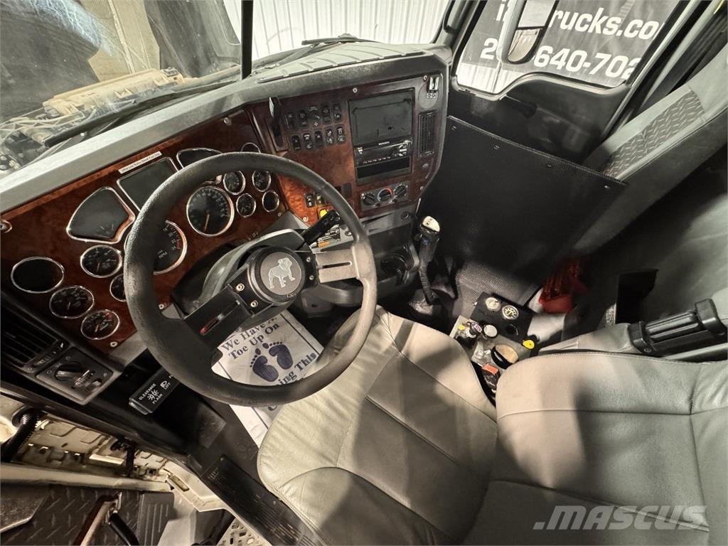 Mack Granite Kallurid