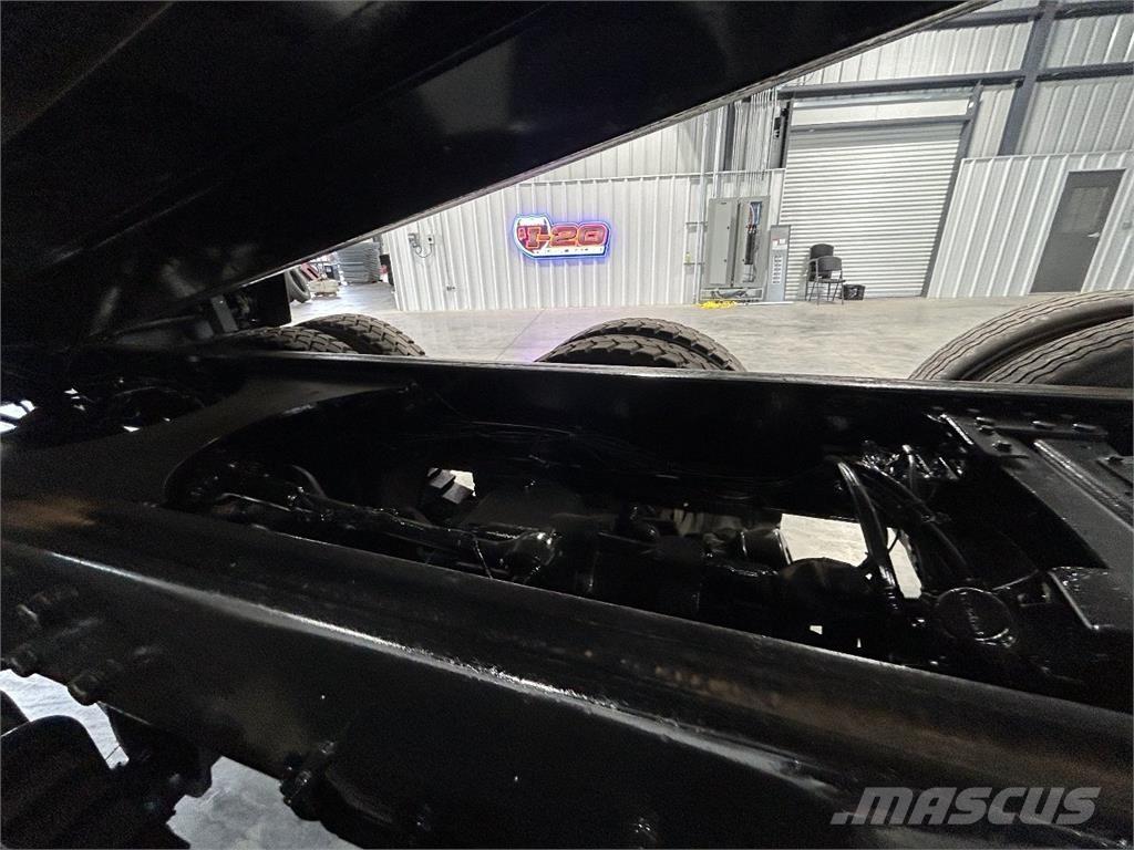 Mack Granite Kallurid