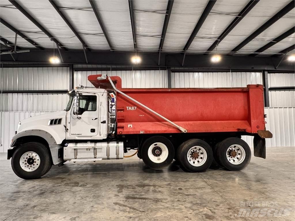 Mack GU713 Kallurid