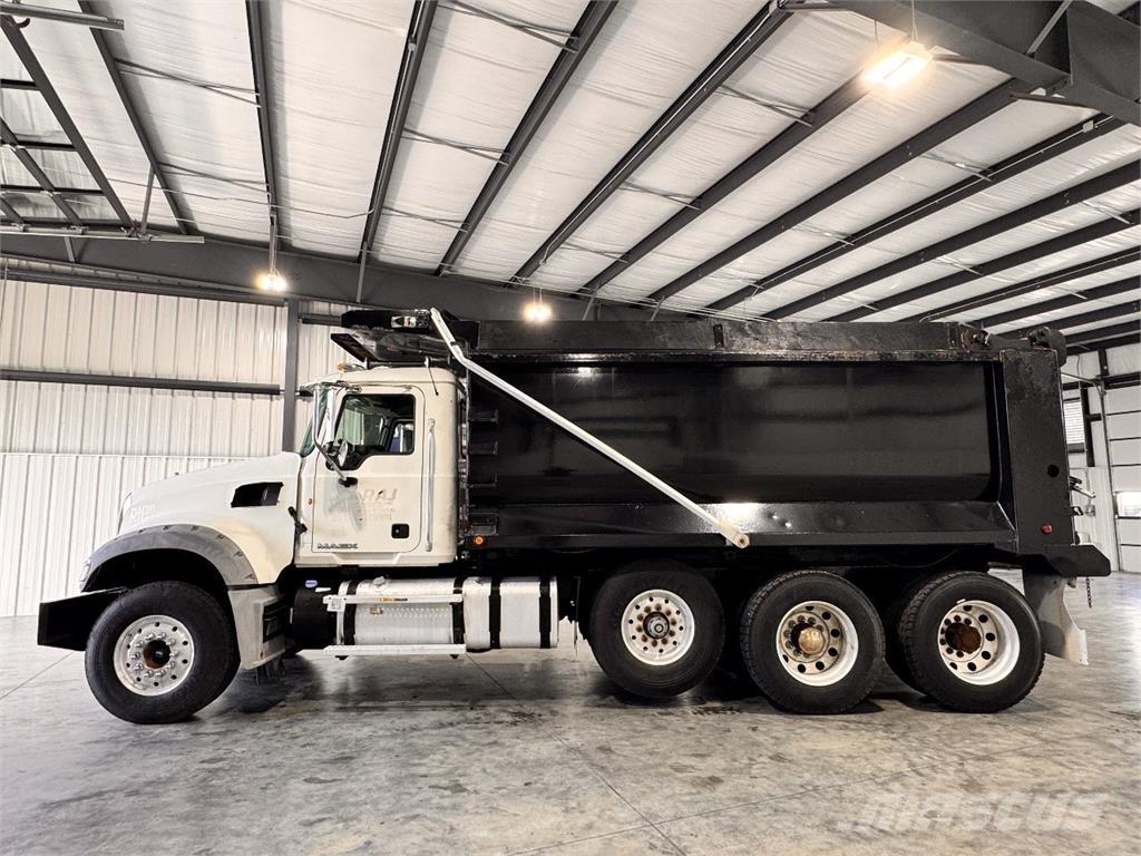 Mack GU713 Kallurid