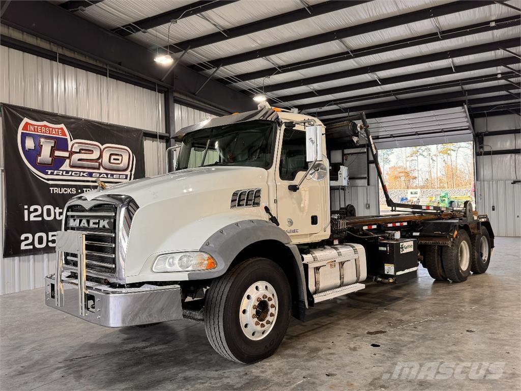 Mack GU813 Konteinerveokid