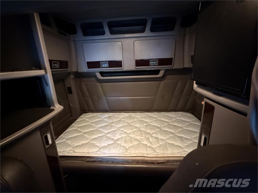 Peterbilt 389 Sadulveokid