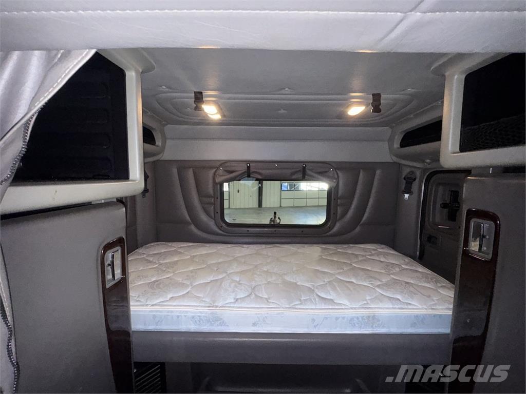 Peterbilt 389 Sadulveokid