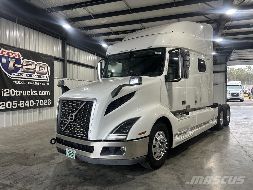 Volvo VNL64T740 Sadulveokid