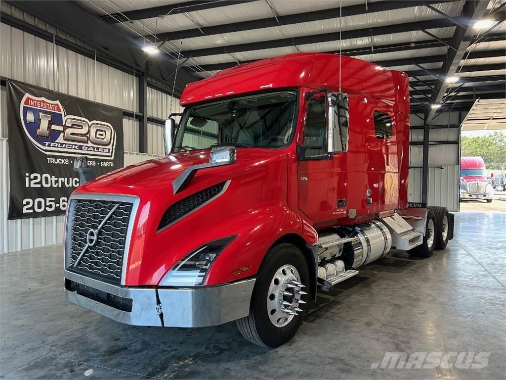 Volvo VNL740 Sadulveokid