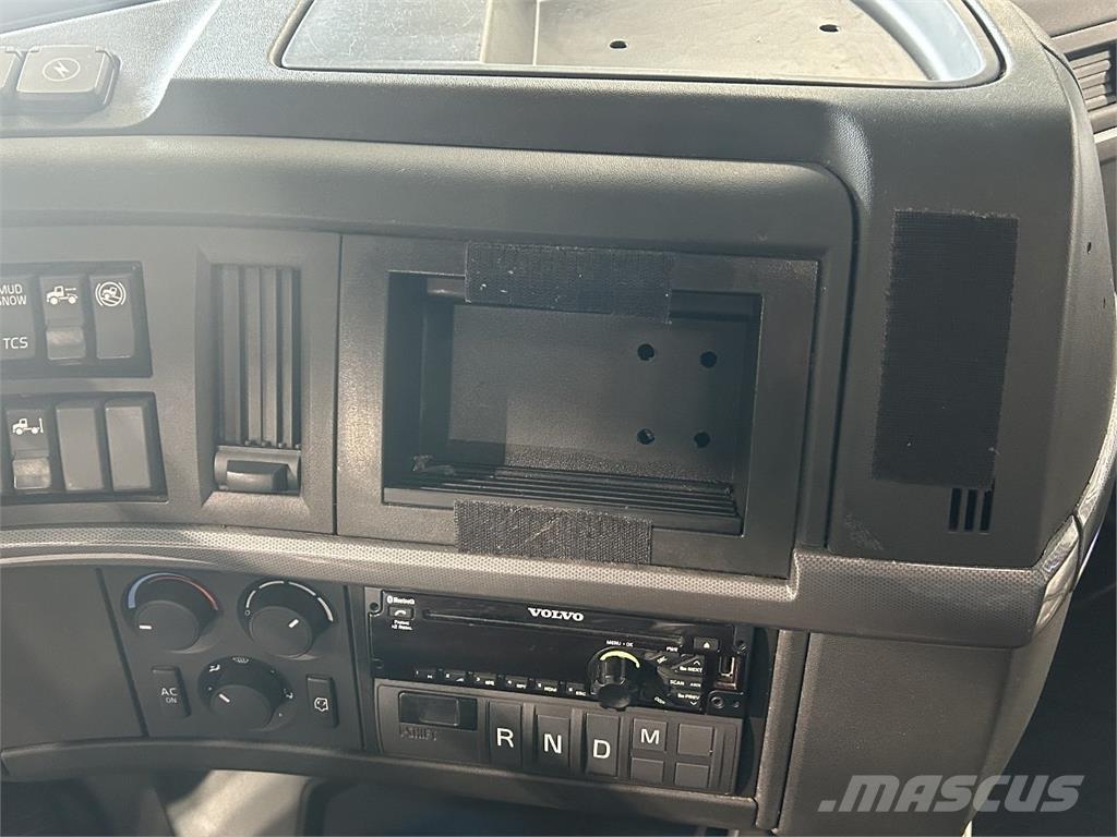 Volvo VNL860 Sadulveokid