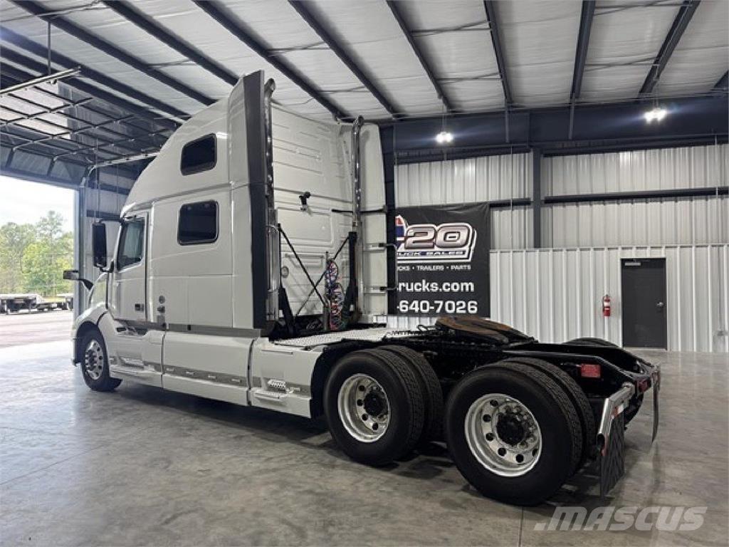 Volvo VNL860 Sadulveokid