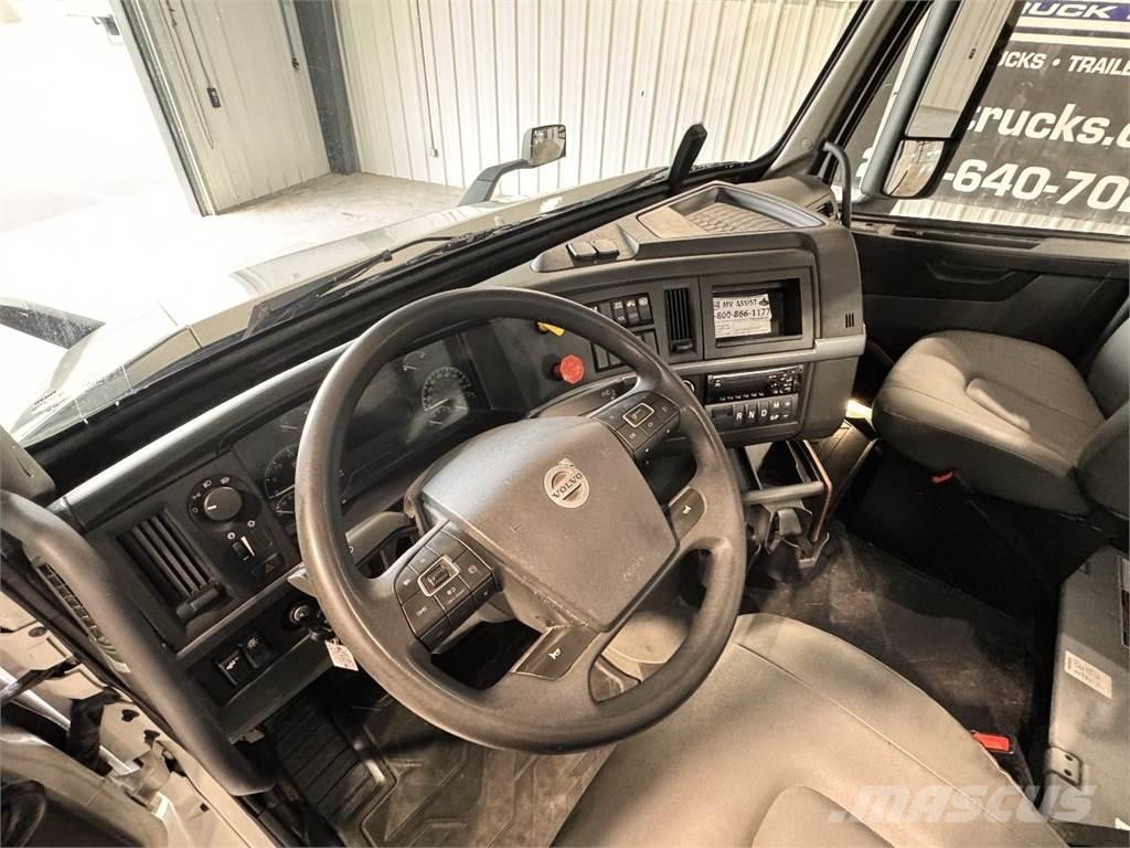 Volvo VNR64T300 Sadulveokid
