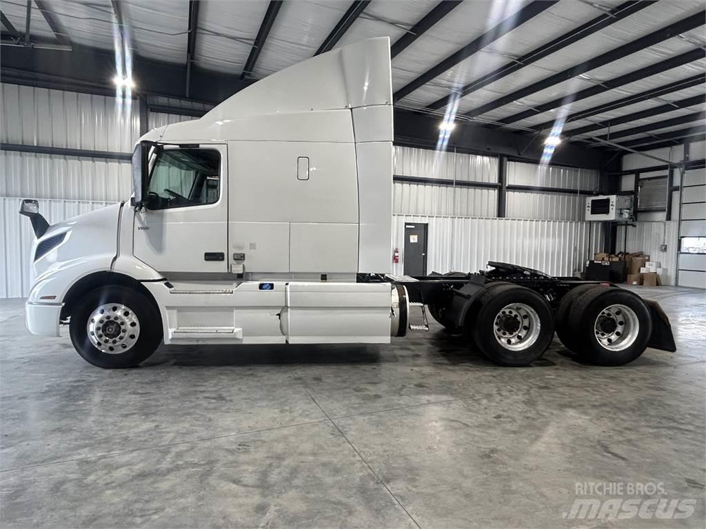Volvo VNR64T640 Sadulveokid
