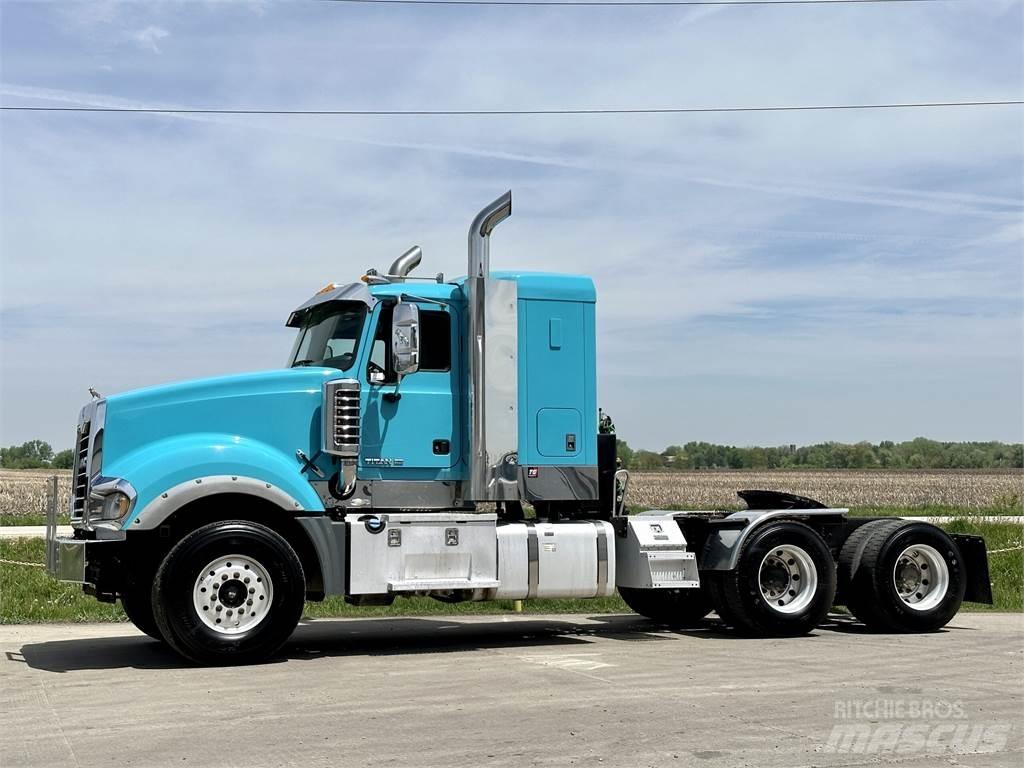 Mack Titan TD713 Sadulveokid