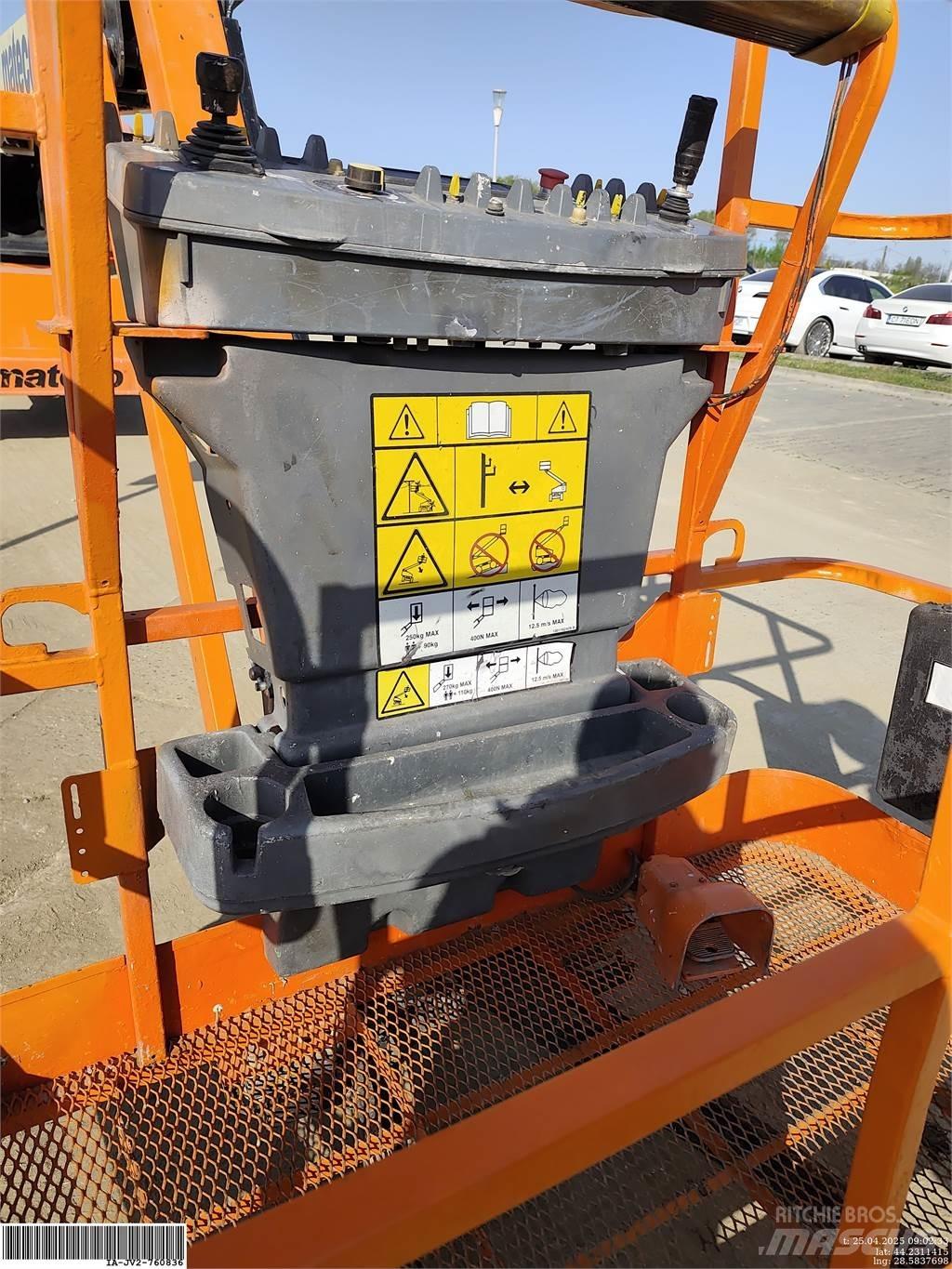 JLG 460SJ Iseliikuvad poomtõstukid