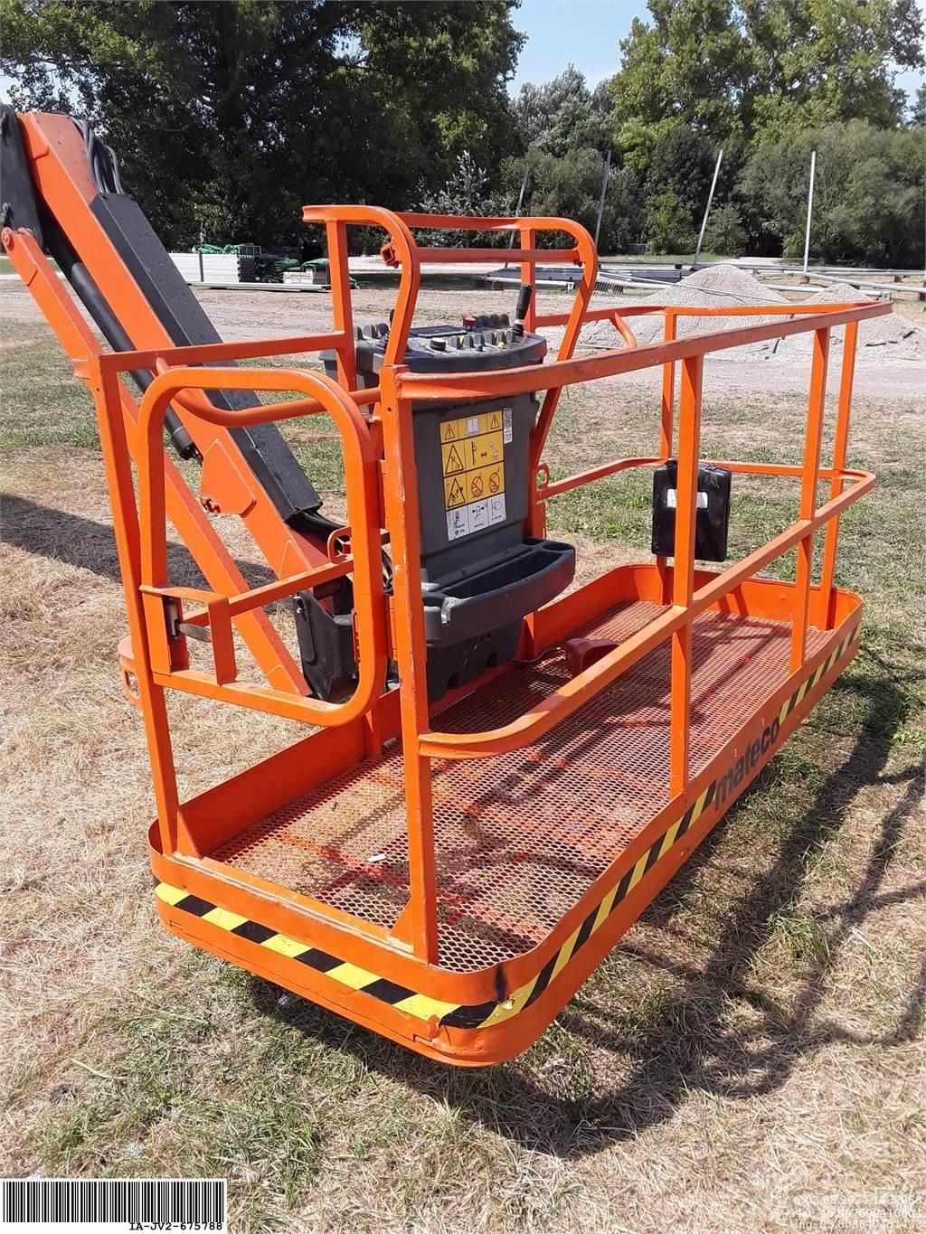 JLG 660SJ Iseliikuvad poomtõstukid