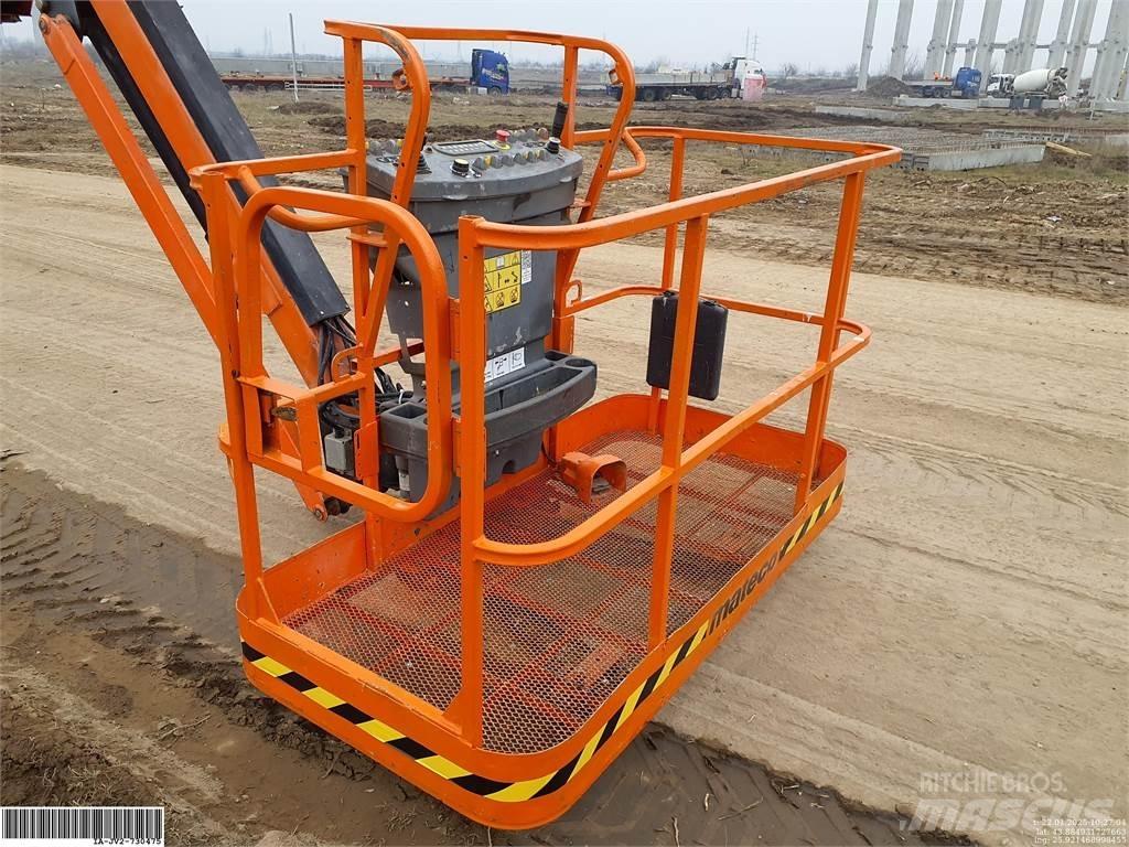 JLG 860SJ Iseliikuvad poomtõstukid