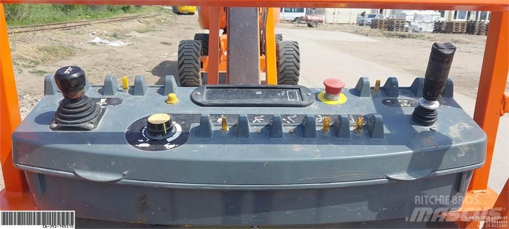 JLG 860SJ Iseliikuvad poomtõstukid