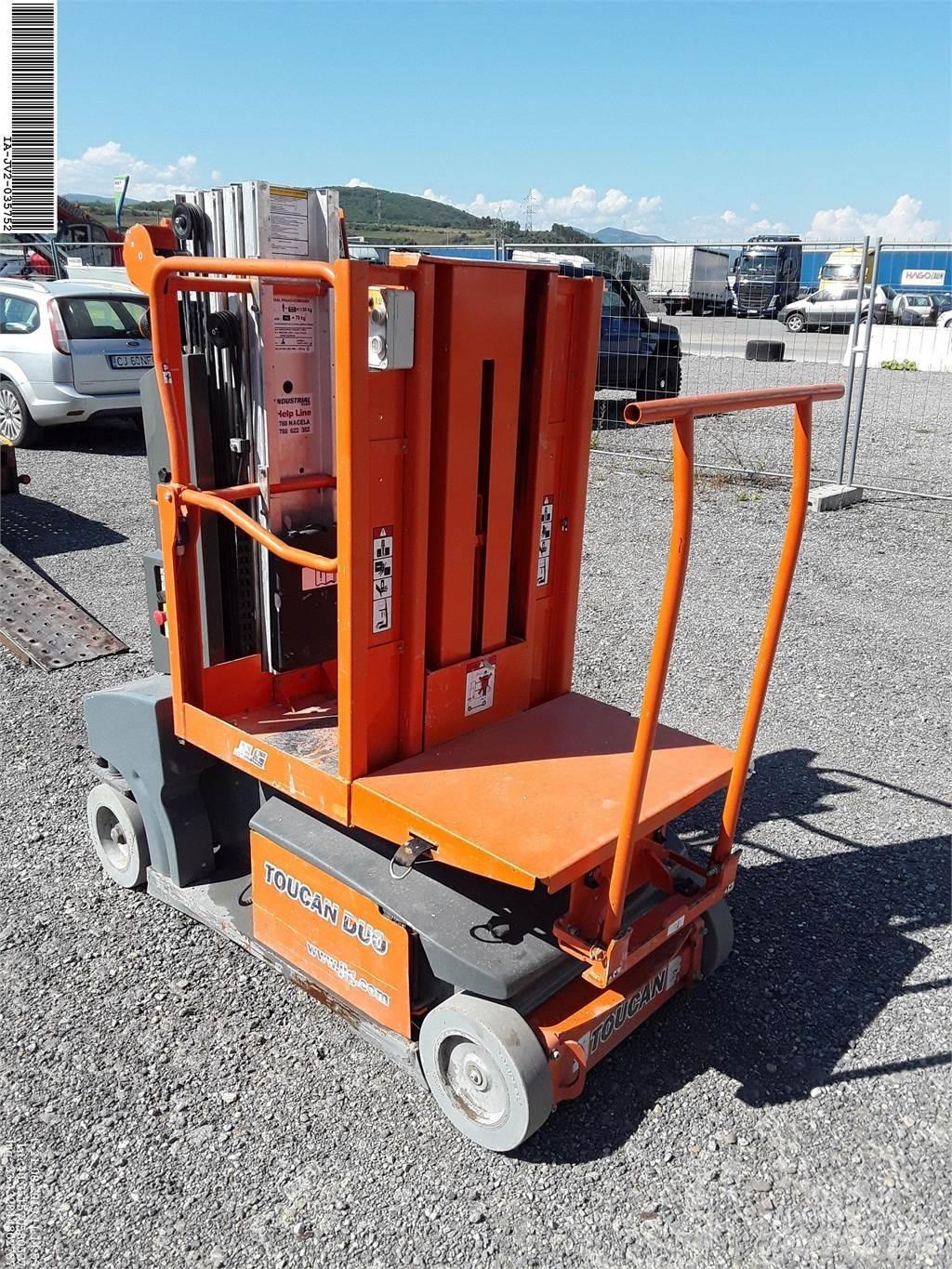 JLG Toucan duo Vertikaalsed mast tõstukid