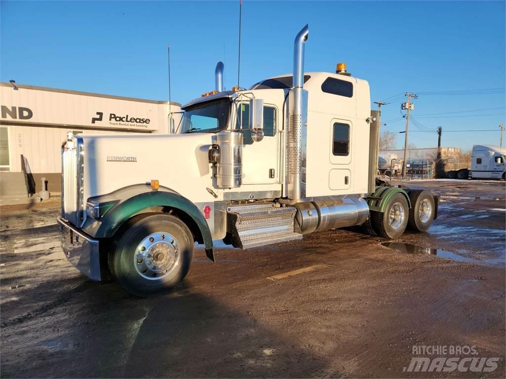 Kenworth W900L Sadulveokid