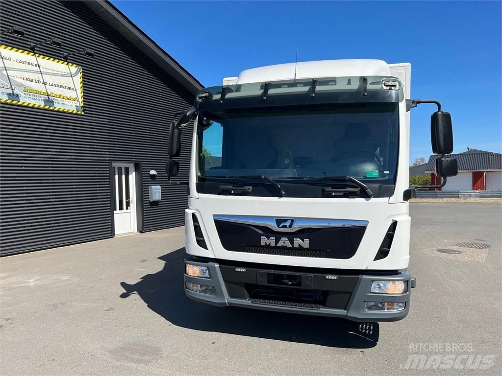 MAN TGL 12.220 Furgoonautod