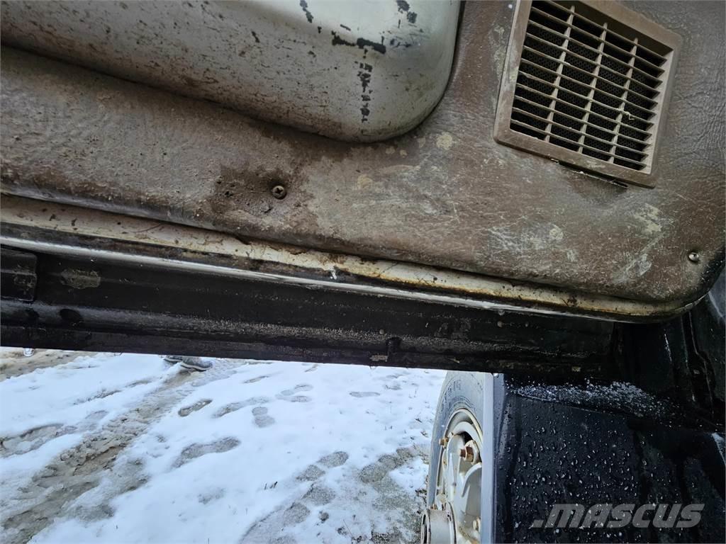 Ford L9000 Muud osad