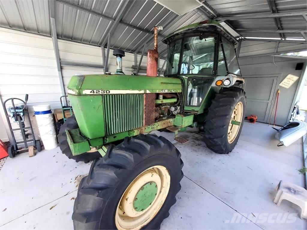 John Deere 4230 Traktorid