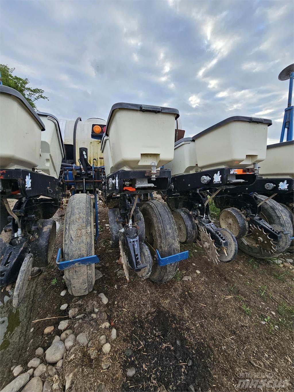 Kinze 3000 Muud osad