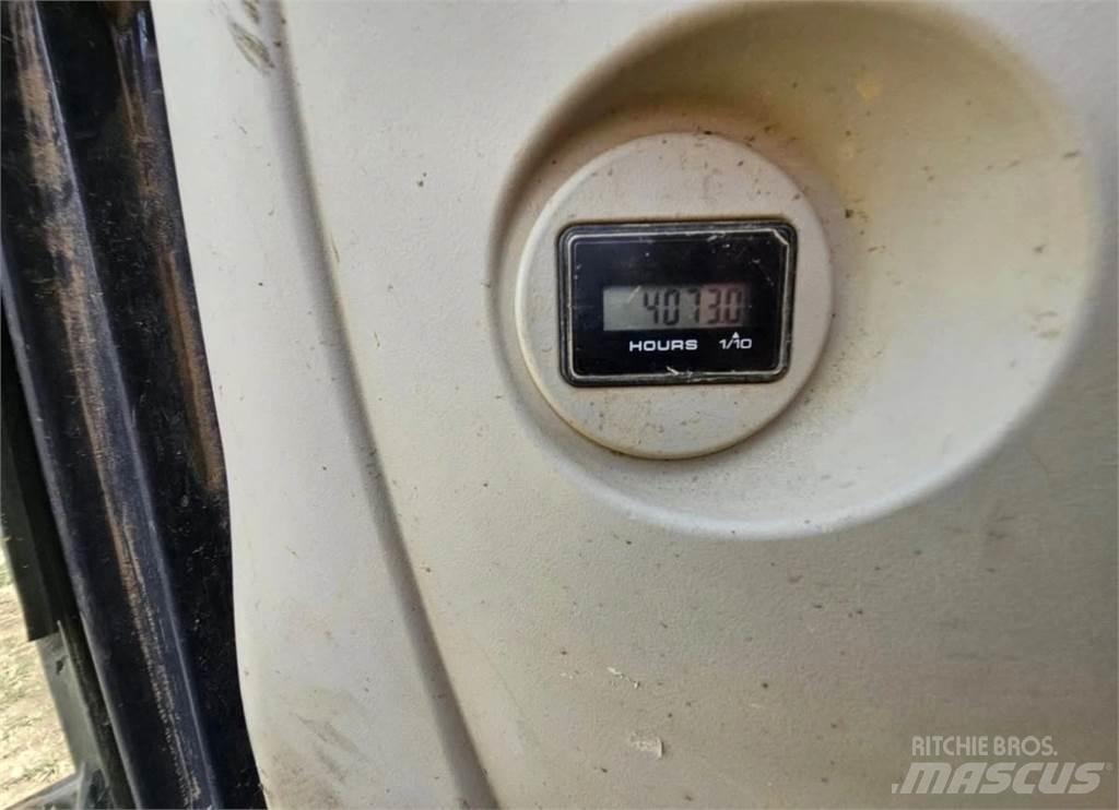 Kobelco Sk210LC Roomikekskavaatorid
