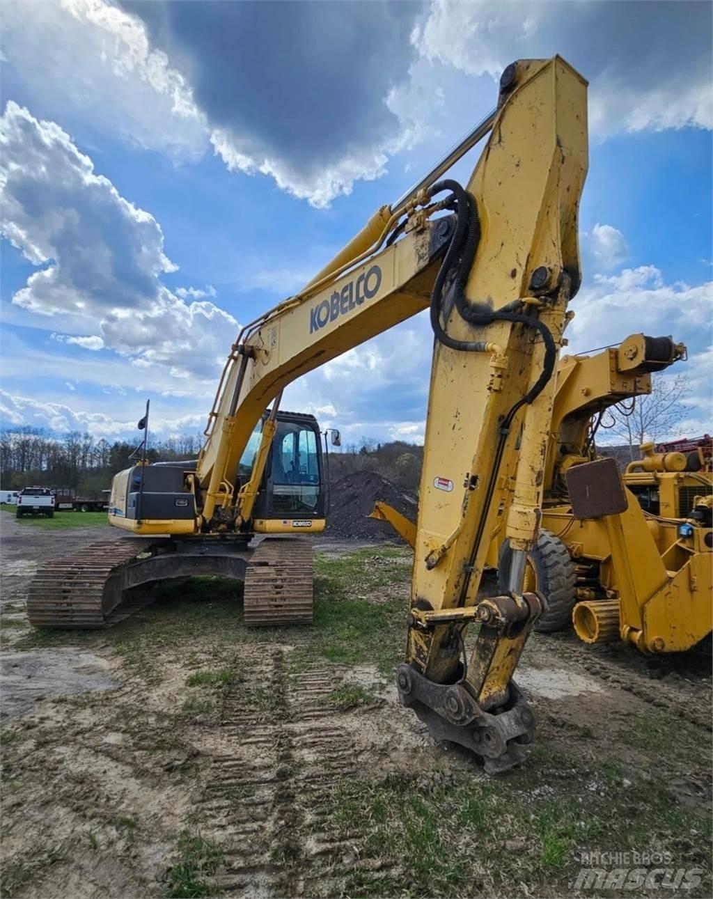 Kobelco Sk210LC Roomikekskavaatorid