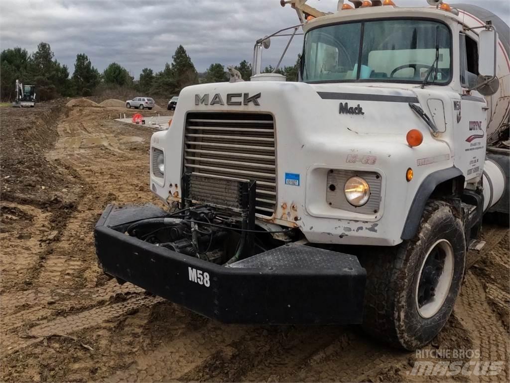 Mack DM690S Muud osad