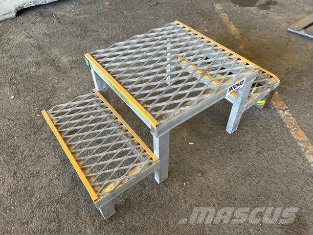 Alloy Step Muu