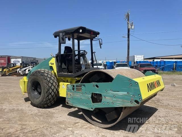 Ammann ARS 110 Ühe trumliga rullid