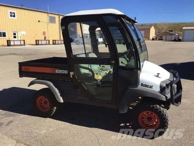 Bobcat 2200 Kommunaalteenuste tehnika