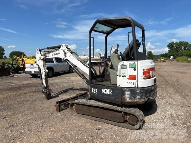 Bobcat E32 Roomikekskavaatorid