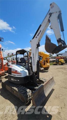 Bobcat E45 Roomikekskavaatorid
