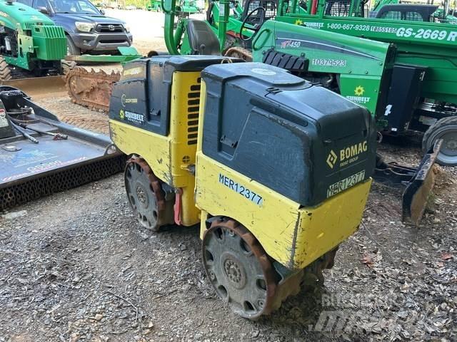 Bomag BMP 8500 Pinnasetihendajad