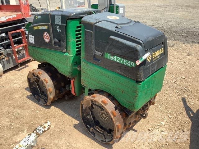 Bomag BMP 8500 Pinnasetihendajad