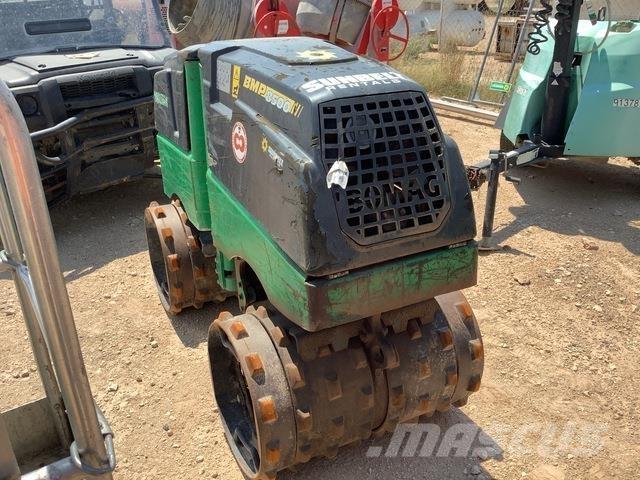 Bomag BMP 8500 Pinnasetihendajad