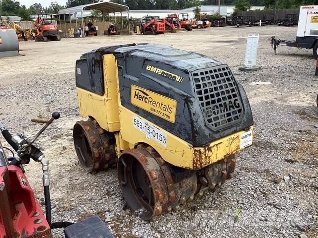 Bomag BMP 8500 Pinnasetihendajad