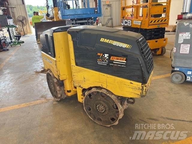 Bomag BMP8500 Pinnasetihendajad